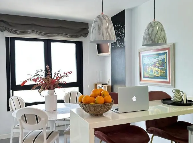 Apartamento De Lujo En Con Vistas Al Mar *